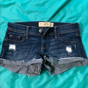 Hollister shorts!!